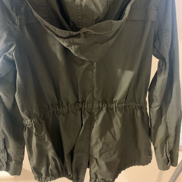 Lightweight jacket - Picture 2 of 2